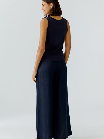OUI Top in Blau