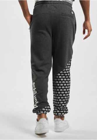 Tapered Pantaloni de la Ecko Unlimited pe gri