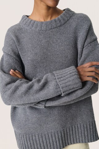 SOAKED IN LUXURY - Pullover em cinzento