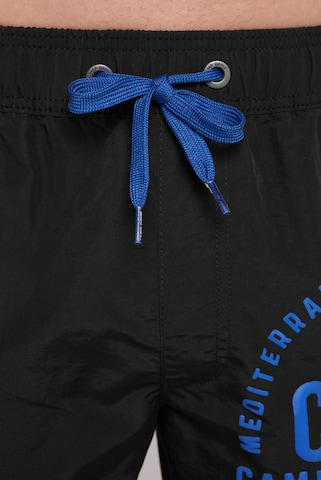 Pantaloncini da bagno di CAMP DAVID in nero