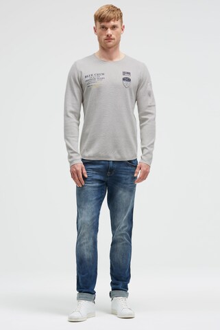 CAMP DAVID Sweater in Grey: front