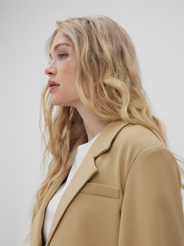 VERO MODA Bleiseri 'Josefine' värissä beige