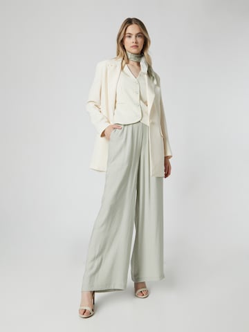 Guido Maria Kretschmer Women Wide leg Pants 'Janay' in Green