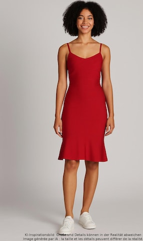 GUESS Dress in M in Red: front