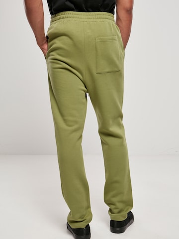 Urban Classics - Tapered Pantalón en verde