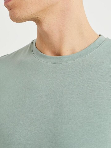 WE Fashion T-Shirt in Grün
