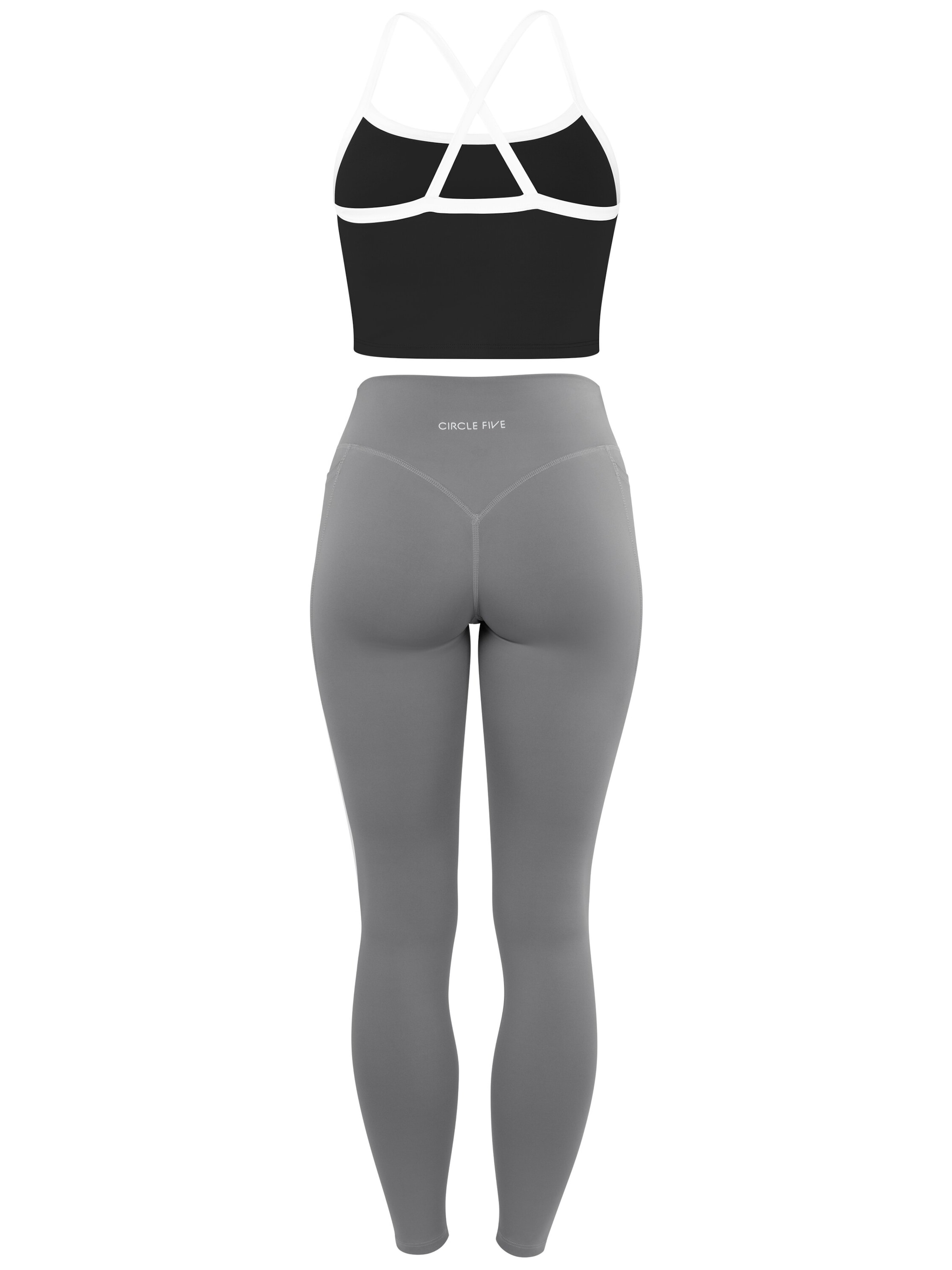 Bustino Completo sportivo di normani in nero