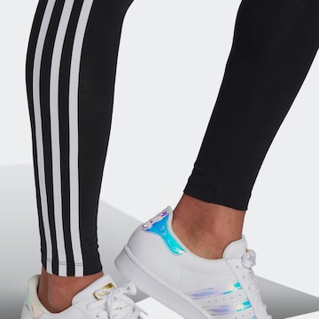 ADIDAS ORIGINALS Skinny Κολάν σε μαύρο