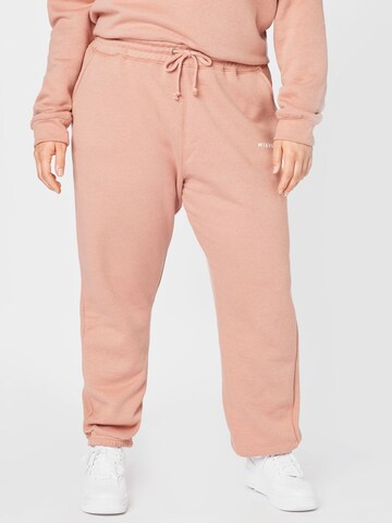 Effilé Pantalon Missguided Plus en rose : devant