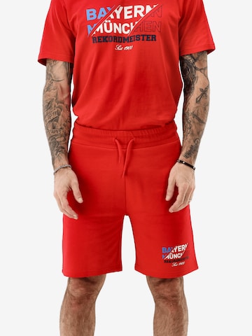 FC BAYERN MÜNCHEN Regular Sweatshort Rekordmeister'FC Bayern München' in Rot: predná strana