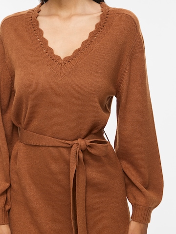 Rochie tricotat 'VINOA' de la VILA pe maro