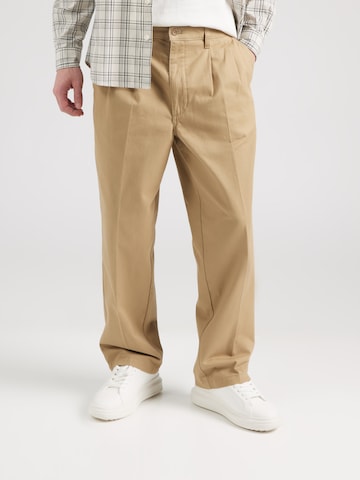 Dockers Loose fit Pleat-Front Pants in Green: front