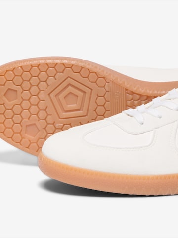 Only & Sons Matalavartiset tennarit 'ONSOLIVER' värissä valkoinen