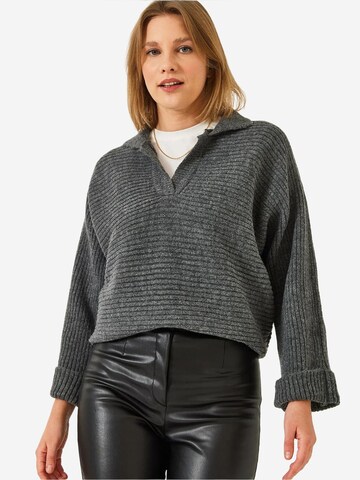 Bianco Lucci Pullover in Grau: Vorderseite