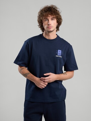America Today Shirt in Blue: front