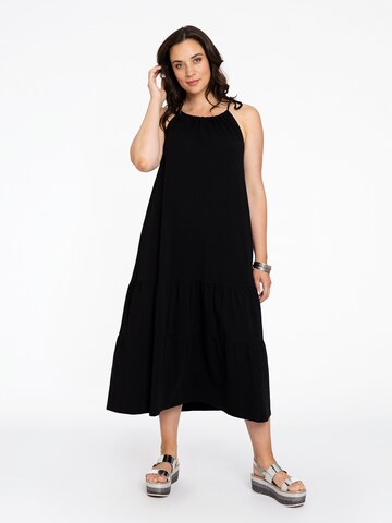 Yoek Dress in Black