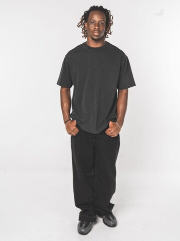 T-Shirt 'STONE WASHED BASIC TEE' ATELIER OF FAITH en gris