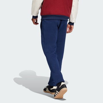 ADIDAS ORIGINALS Tapered Broek 'Arsenal' in Blauw
