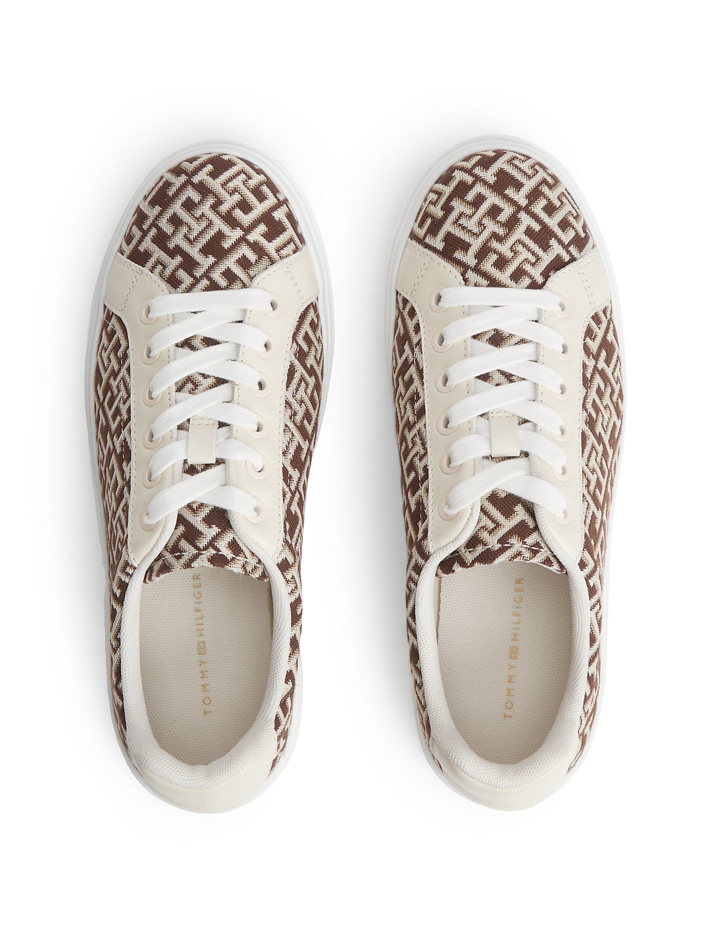 TOMMY HILFIGER Sneaker in Braun