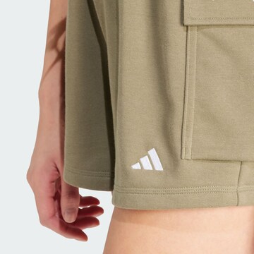 ADIDAS SPORTSWEAR Loosefit Sportbyxa 'Essentials' i grön