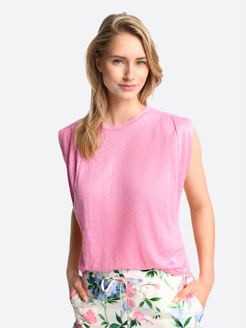 Rich & Royal Top in Pink: front
