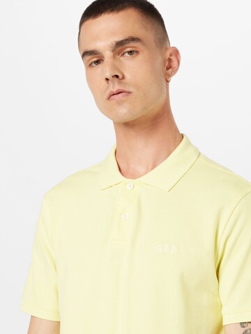 GAP Koszulka w kolorze żółty