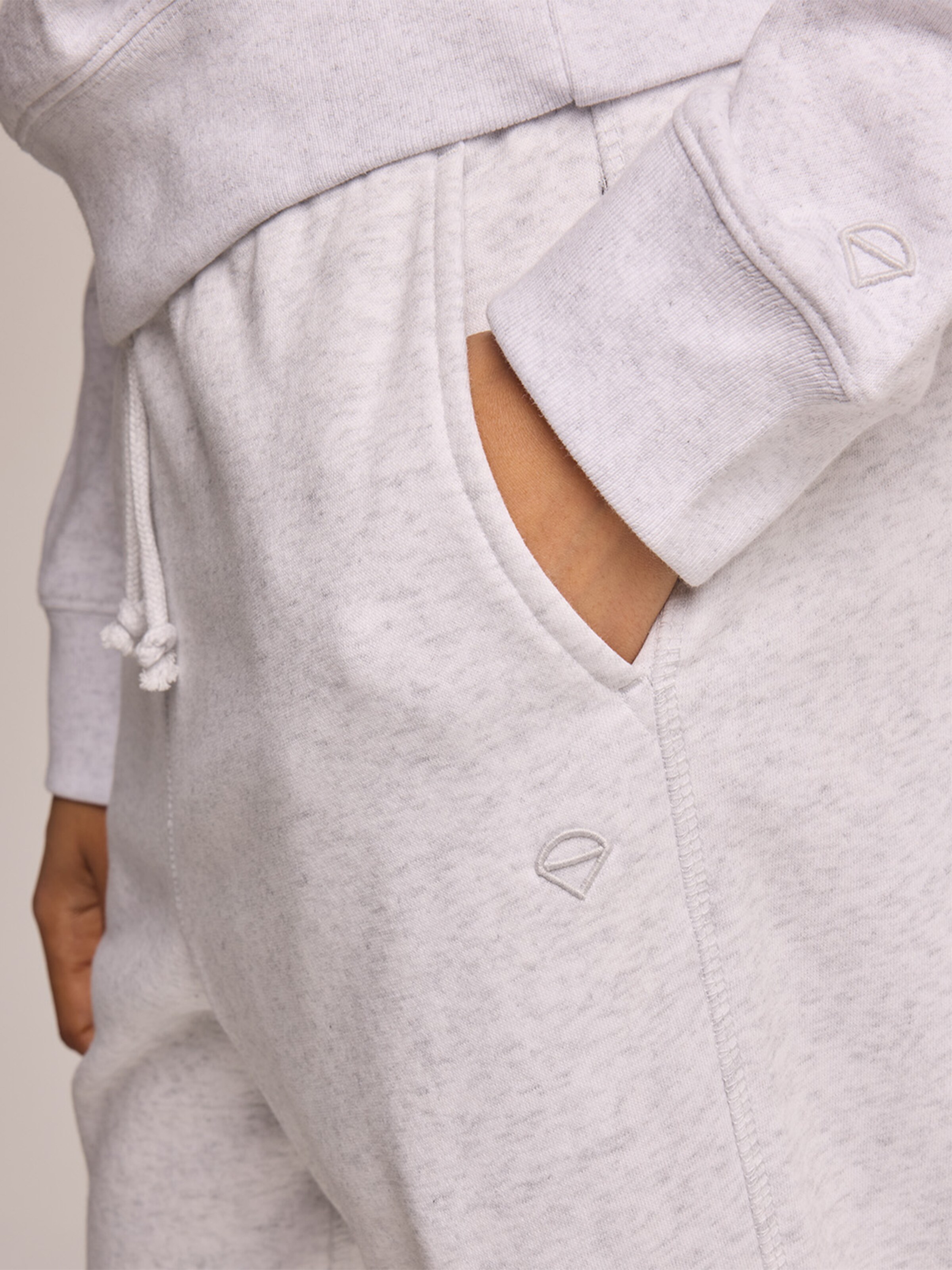 America Today Regular Pants in Grey