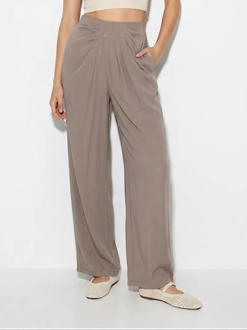 Wide Leg Pantalon 'Hose' Bianco Lucci en gris : devant