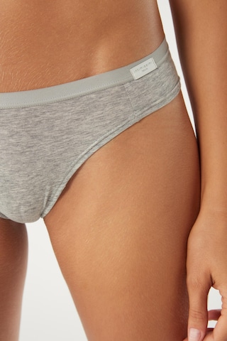 INTIMISSIMI Thong in Grey