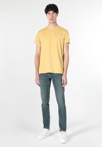 Colin's Shirt in Geel