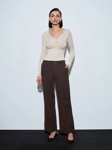 Wide Leg Pantalon Dilvin en marron : devant