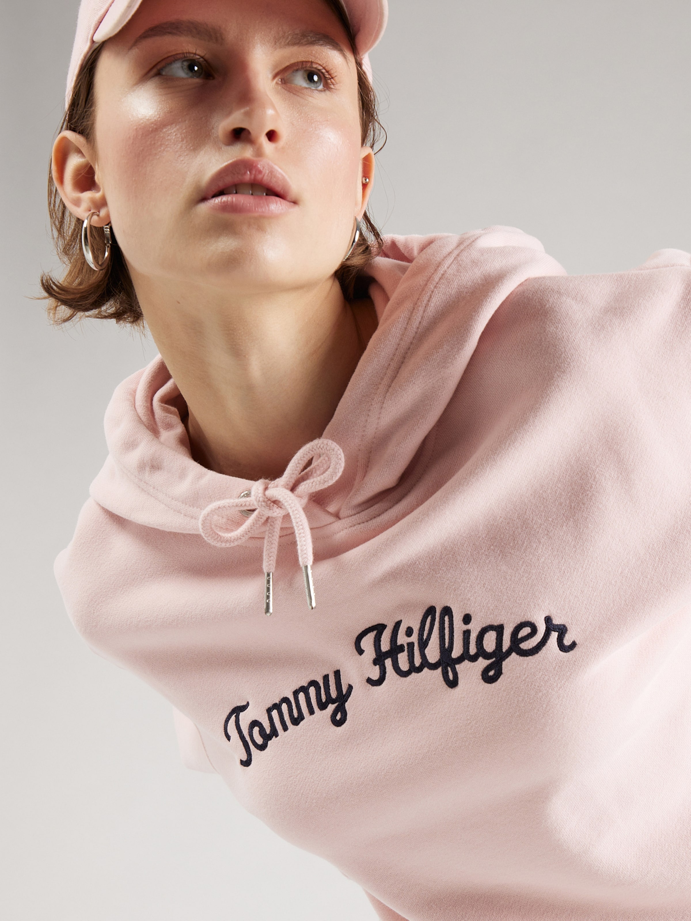 Sweat tommy rose best sale