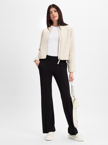 Cambio Regular Pleat-front trousers ' Francoise ' in Black