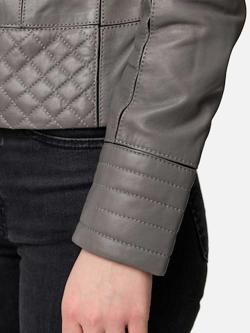 Tazzio Übergangsjacke 'F524'‌‌‌‌‌‌‌ in Grau