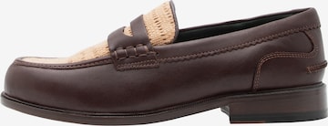Chaussure basse 'CraftJames' CLARKS en marron : devant