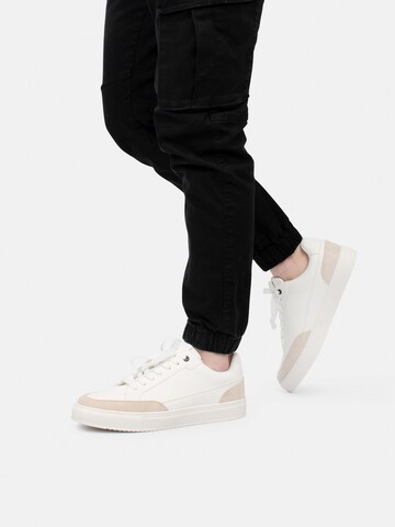 PS Poelman Platform trainers 'Levi' in White: front