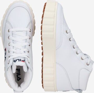 FILA Hög sneaker i vit