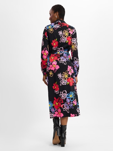 Robe-chemise 'Nuhallie' NÜMPH en noir
