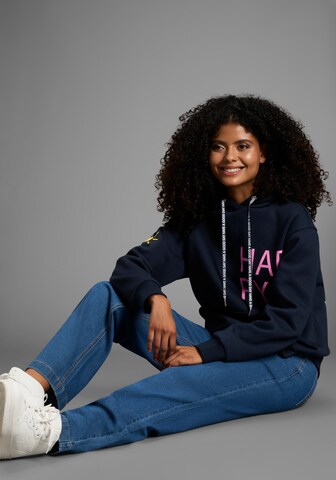 LAURA SCOTT Sweatshirt in Blau