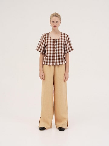 AmourLinen Loosefit Broek 'Leah' in Geel: voorkant