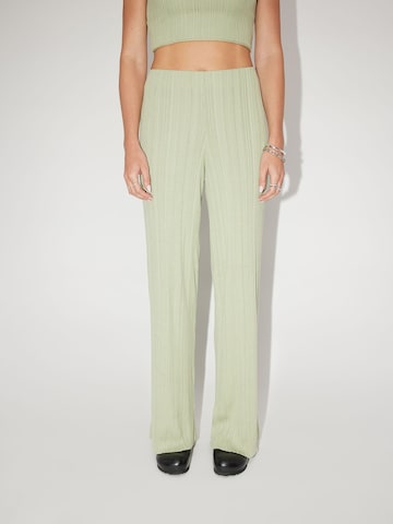 Loosefit Pantalon 'Sila' LeGer by Lena Gercke en vert : devant