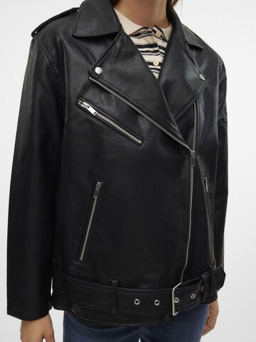 VERO MODA Overgangsjakke 'RAMON' i sort