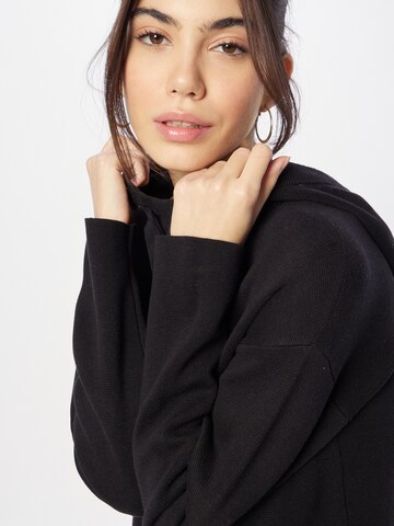 s.Oliver Sweater in Black