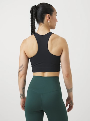 Girlfriend Collective Top ' Dylan ' in Schwarz