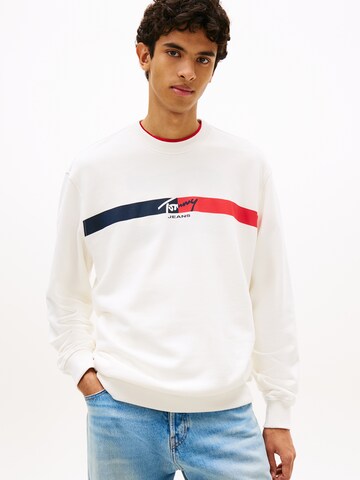 Tommy Jeans Sweatshirt in Weiß: Vorderseite
