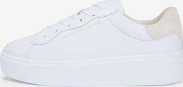 Sneaker low 'CHIC' de la TOMMY HILFIGER pe alb: față