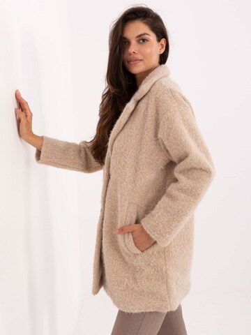 Madnezz House Tussenmantel '96775.19' in Beige