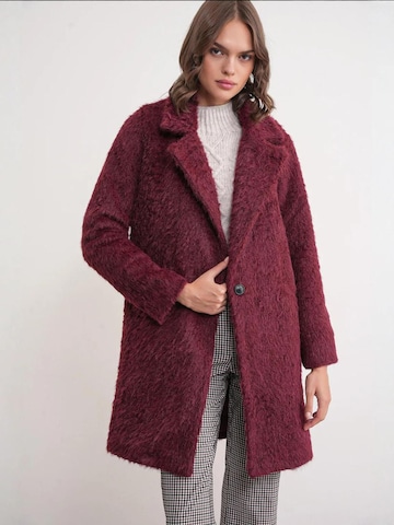 MixRay Between-Seasons Coat in Red: front