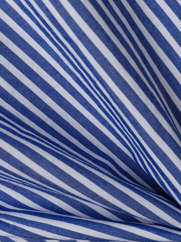 Marie Lund Blouse in Blue