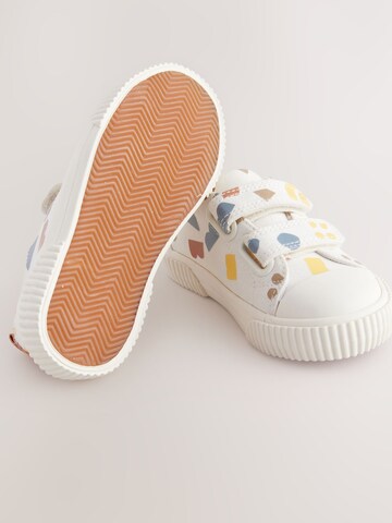 Sneaker de la Next pe alb
